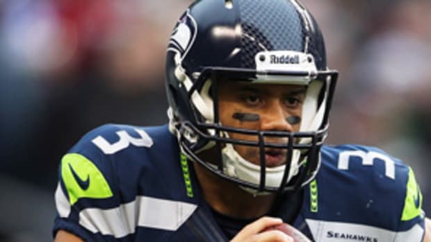 121211173953-russell-wilson-t2-single-image-cut.jpg